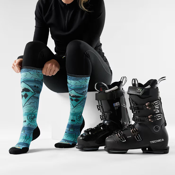 Smartwool Merino Socks Women's Ski Topo Treasures Print Over The Calf Socks - Image 2