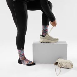 Alternative view of Smartwool Merino Socks Women's Trail Run Triangle Prism Print Crew Socks