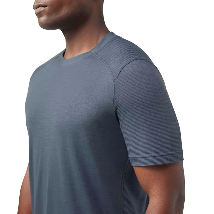 Smartwool Merino Socks Men's Active Mesh Short Sleeve - Image 3