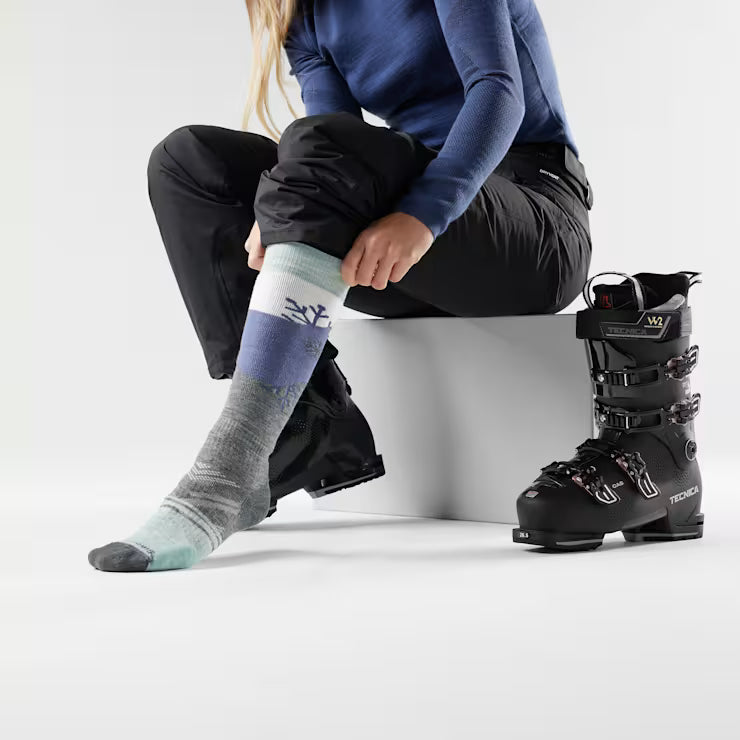 Smartwool Merino Socks Women's Ski Snowpocalypse Pattern Over The Calf Socks - Image 2