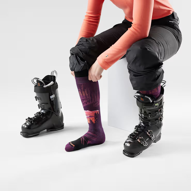 Smartwool Merino Socks Women's Ski Alpine Auroras Over The Calf Socks - Image 2