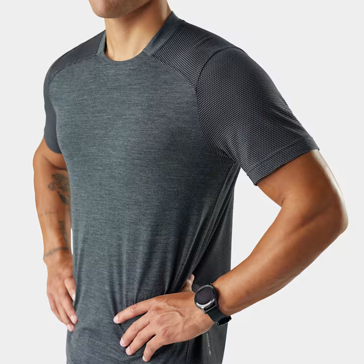 Smartwool Merino Socks Men's Active Mesh Short Sleeve - Image 3