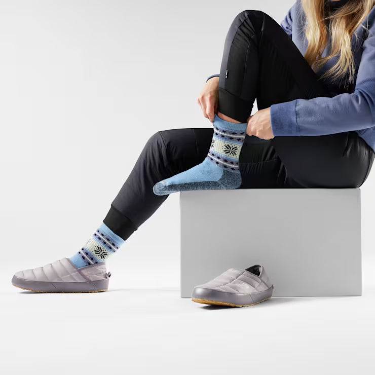 Smartwool Merino Socks Women's Everyday Cozy Snowflake Dream Crew Socks - Image 2