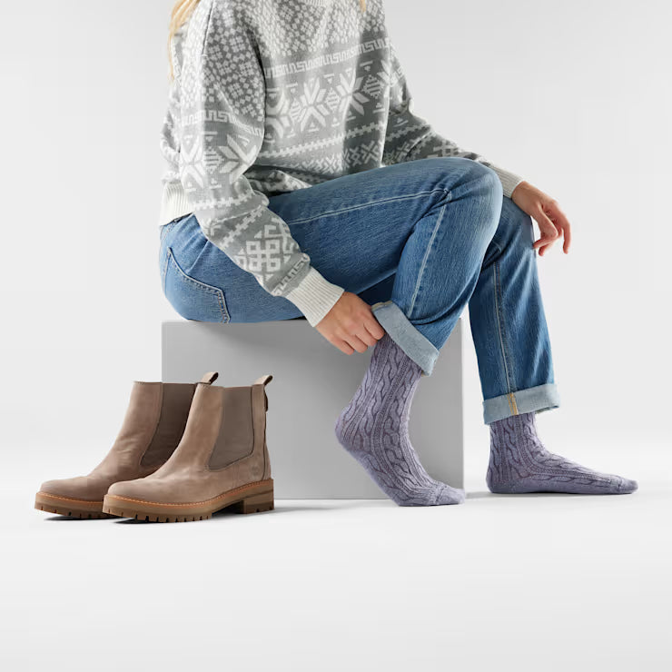 Smartwool Merino Socks Women's Everyday Cable Crew Socks - Image 2